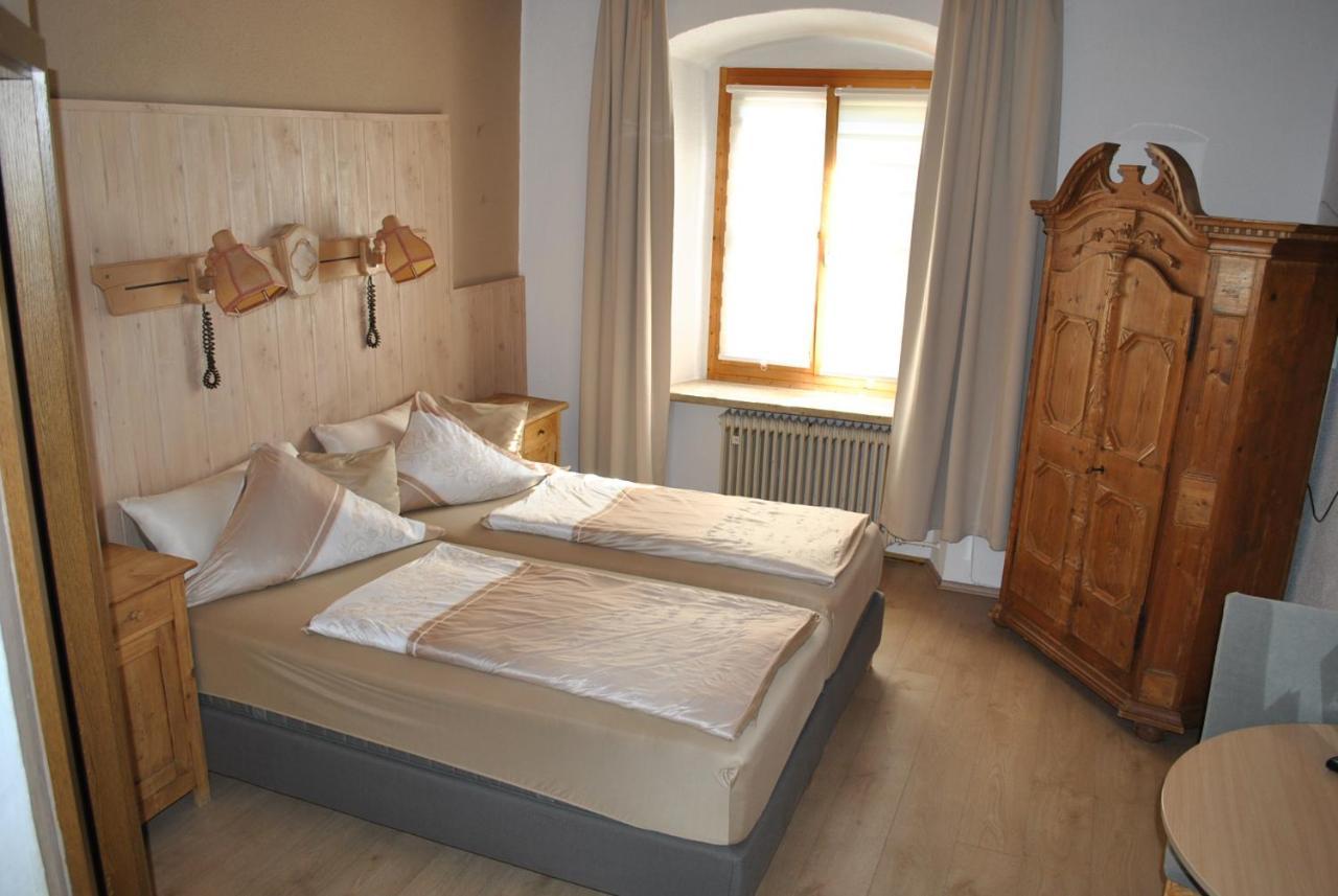 Hotel-Pension Schwarzer Adler นับบวร์ก ภายนอก รูปภาพ